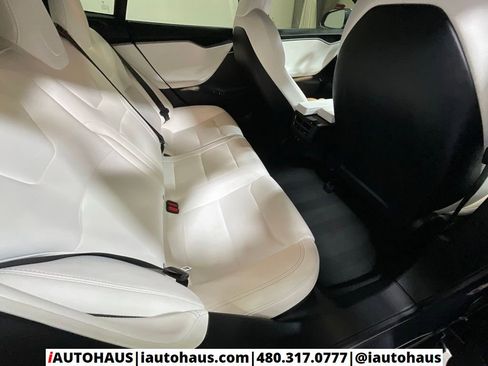 Used 2020 Tesla Model S Long Range Plus image 19