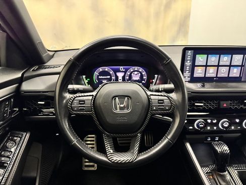 Used 2023 Honda Accord Sport image 19