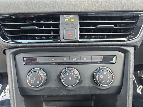 Used 2022 Volkswagen Taos S image 20