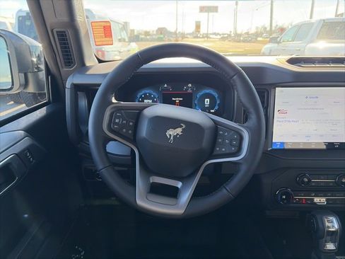 New 2025 Ford Bronco Badlands image 15