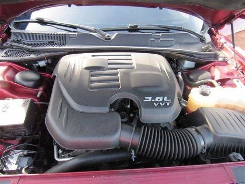 Used 2021 Dodge Challenger SXT w/ Driver Convenience Group RWD image 30