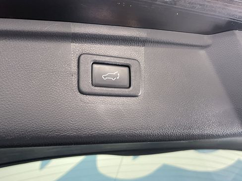 Used 2015 Subaru Outback 2.5i Premium image 12