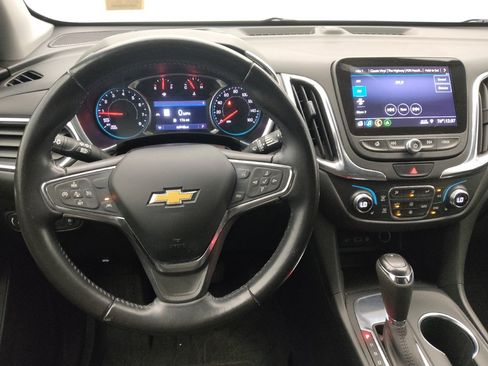 Used 2021 Chevrolet Equinox LT FWD image 22
