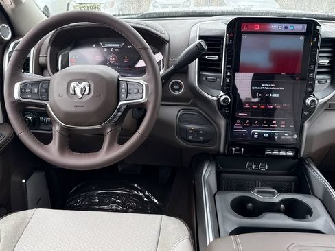 New 2026 RAM 2500 Laramie AWD/4WD image 20