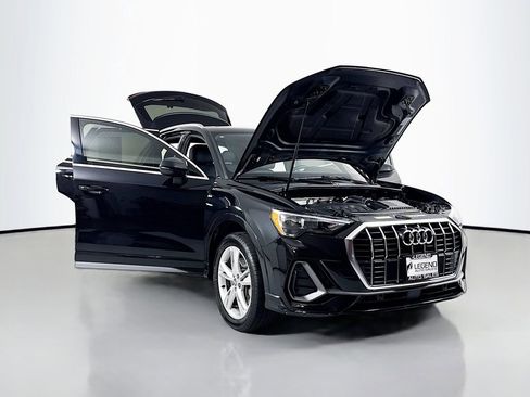 Used 2020 Audi Q3 2.0T Premium w/ Convenience Package AWD/4WD image 25