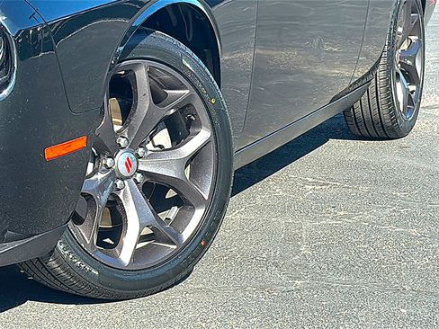 Used 2018 Dodge Challenger SXT Plus image 3
