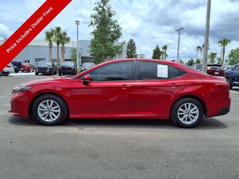 Used 2025 Toyota Camry LE FWD image 4
