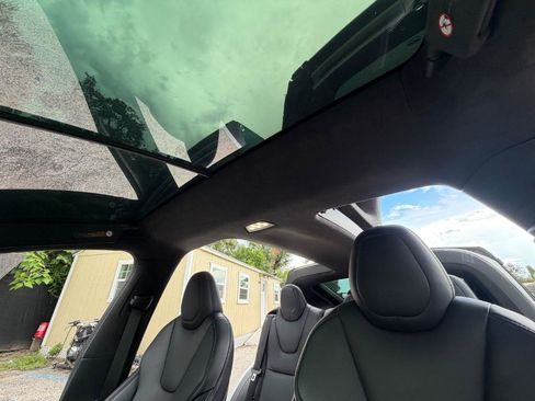Used 2020 Tesla Model X Long Range AWD/4WD image 26