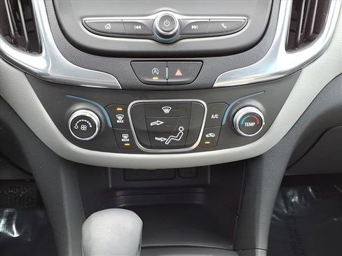 Used 2023 Chevrolet Equinox LS w/ LS Convenience Package image 22