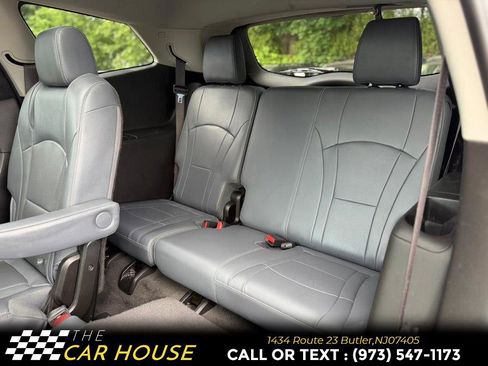 Used 2019 Buick Enclave Essence AWD/4WD image 19