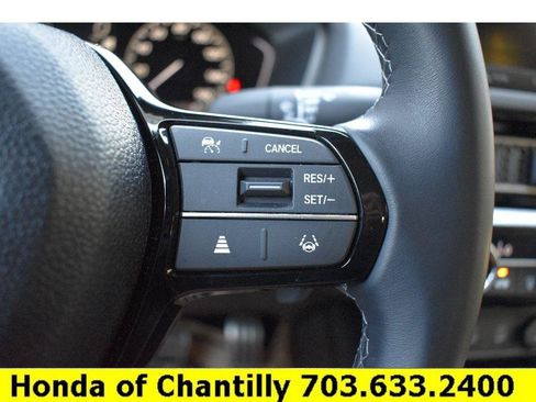 Used 2025 Honda Civic Sport image 13