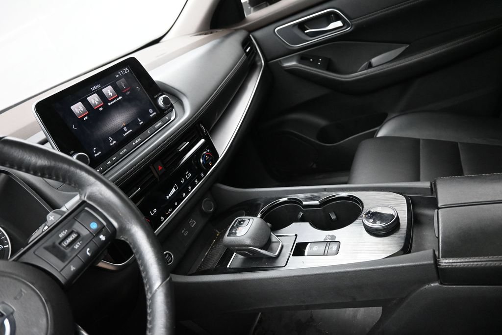 Used 2021 Nissan Rogue SV w/ Premium Package AWD/4WD image 19