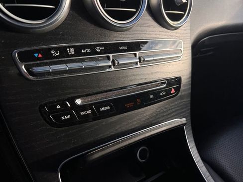 Used 2017 Mercedes-Benz GLC 300 image 25