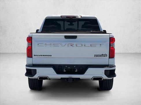 Used 2020 Chevrolet Silverado 1500 High Country w/ Technology Package RWD image 7