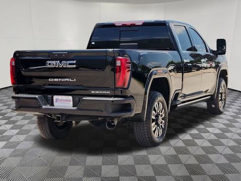 Used 2025 GMC Sierra 2500 Denali Ultimate w/ Max Trailering Package AWD/4WD image 3