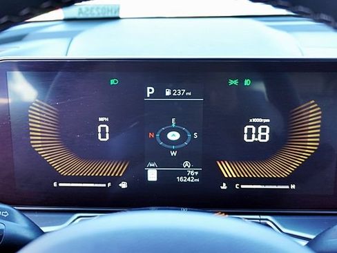 Used 2025 Kia Sorento EX w/ Panoramic Sunroof Package FWD image 37