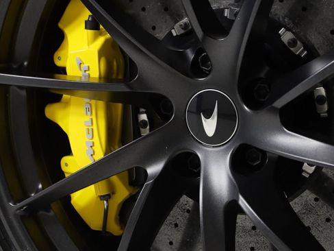 Used 2022 McLaren 720S Performance image 20