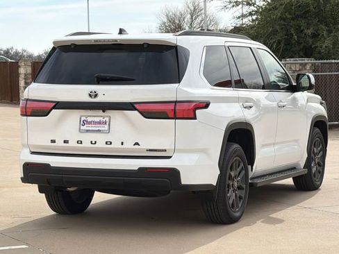 Used 2025 Toyota Sequoia SR5 AWD/4WD image 7