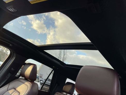 Used 2024 Ford Expedition Limited image 19