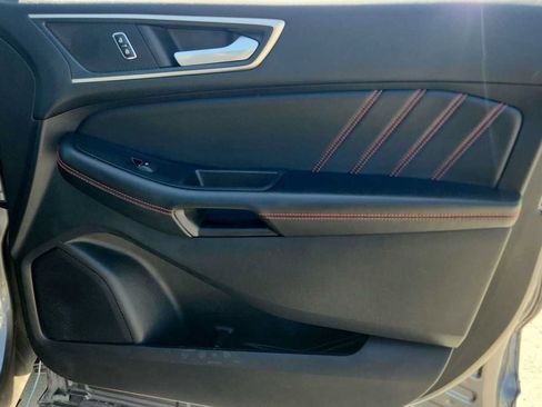 Used 2021 Ford Edge ST-Line FWD image 24