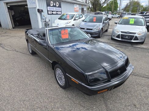 Used 1992 Chrysler LeBaron Convertible FWD image 34
