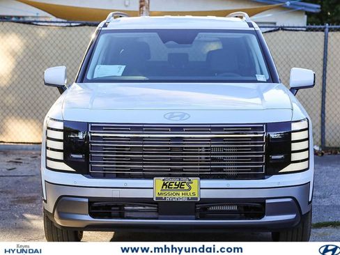 New 2026 Hyundai Palisade FWD Hybrid image 2