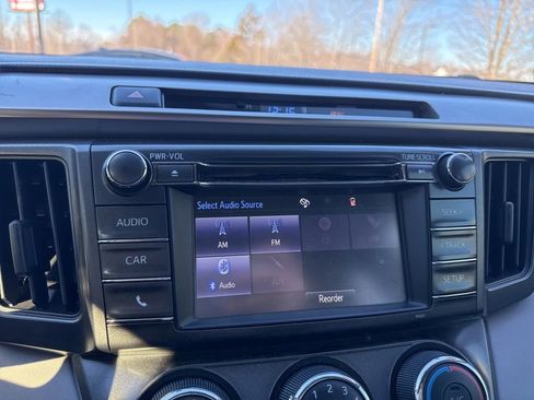 Used 2015 Toyota RAV4 LE image 25