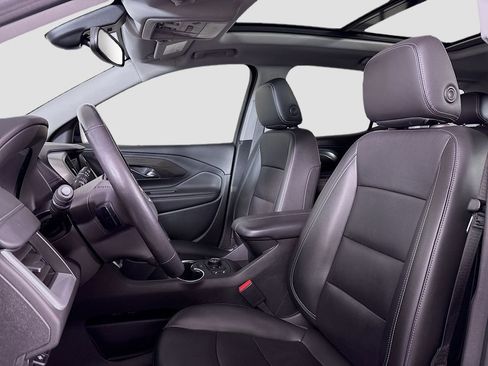 Certified 2022 GMC Terrain SLT w/ Tech Package AWD/4WD image 25