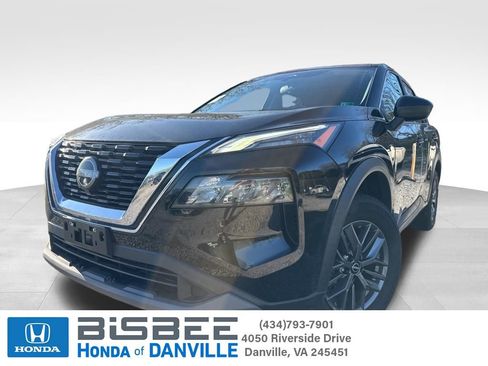 Used 2023 Nissan Rogue S image 1