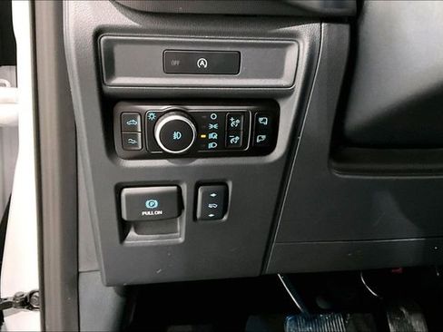 Used 2025 Ford F150 Raptor AWD/4WD image 39