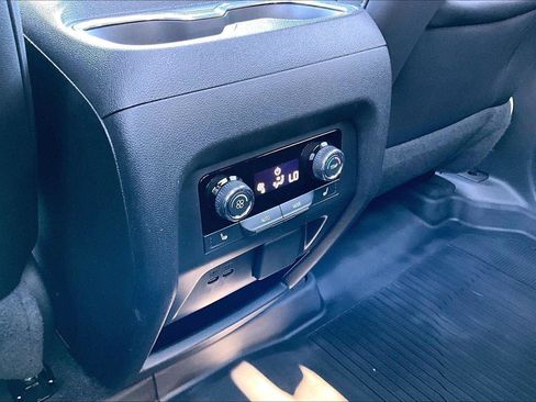 Used 2024 Chevrolet Traverse RS w/ LPO, Floor Liner Package AWD/4WD image 34