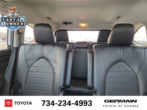 Used 2022 Toyota Highlander XLE image 14