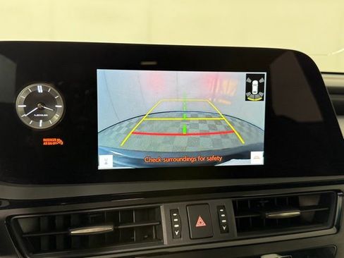 Used 2025 Lexus ES 350 w/ Premium Package image 20