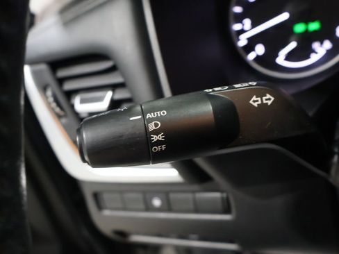 Used 2023 Nissan Rogue SV w/ SV Premium B Package image 37