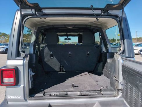 Used 2020 Jeep Wrangler Unlimited Sport S AWD/4WD image 5
