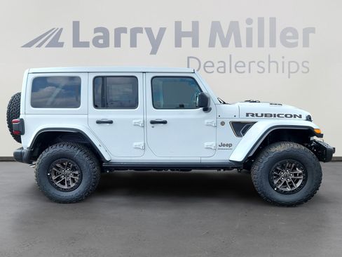 New 2025 Jeep Wrangler Unlimited Rubicon 392 image 7