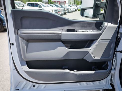Used 2023 Ford F350 XLT w/ FX4 Off-Road Package AWD/4WD image 15