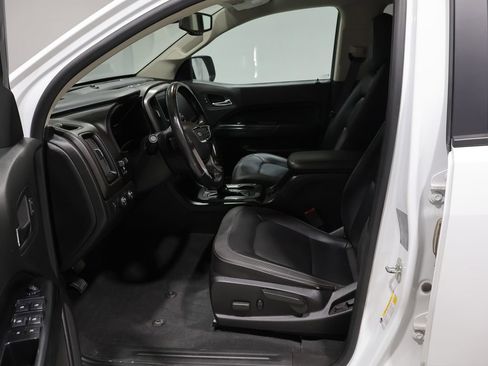 Used 2021 GMC Canyon AT4 w/ Driver Alert Package AWD/4WD image 17