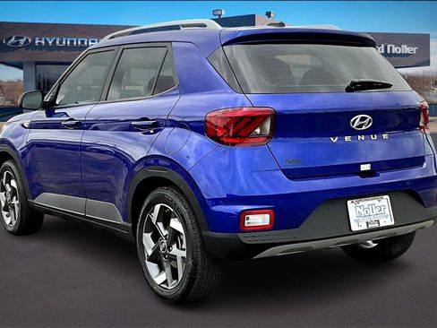 New 2026 Hyundai Venue SEL image 3