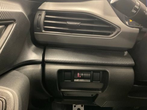 Used 2025 Subaru Crosstrek 2.5i Sport AWD/4WD image 16