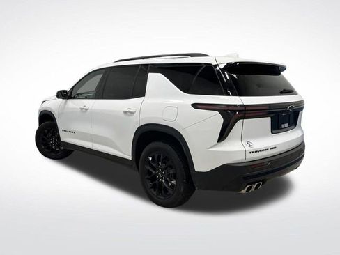 Used 2024 Chevrolet Traverse LT w/ Midnight/Sport Edition image 3