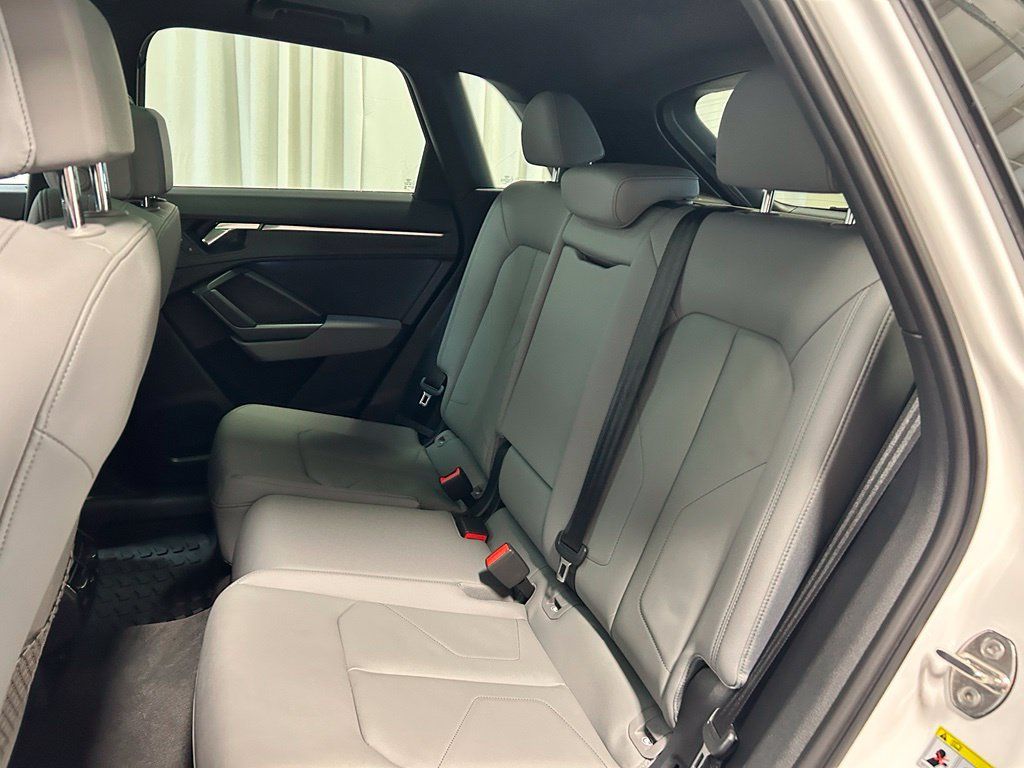 Certified 2024 Audi Q3 2.0T Premium AWD/4WD image 20