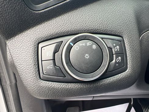 Used 2017 Ford Escape SE w/ SE Cold Weather Package AWD/4WD image 49