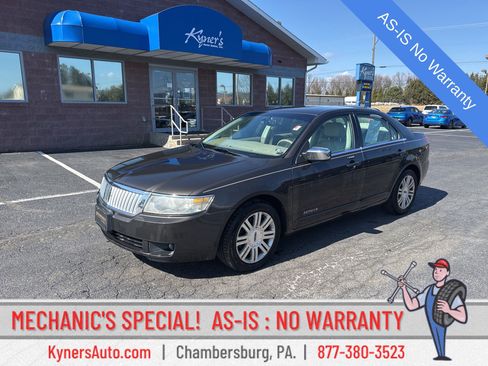 Used 2006 Lincoln Zephyr image 1