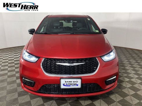 Used 2026 Chrysler Pacifica Select AWD/4WD image 24