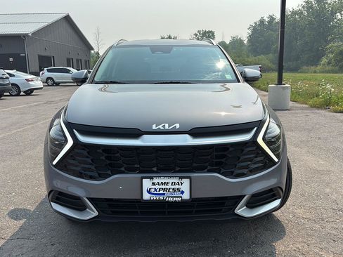 Used 2024 Kia Sportage EX AWD/4WD image 2