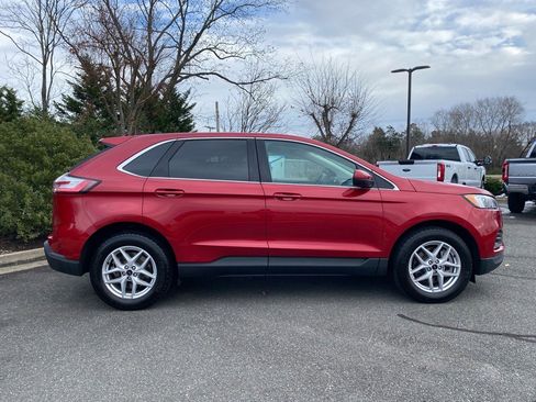 Certified 2024 Ford Edge SEL w/ Convenience Package image 3