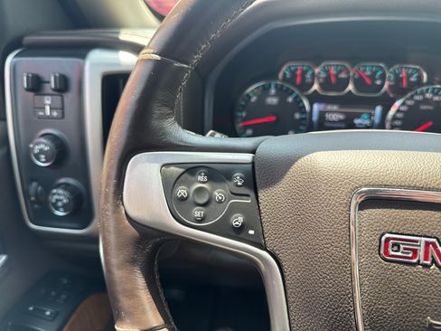 Used 2018 GMC Sierra 1500 SLT AWD/4WD image 21