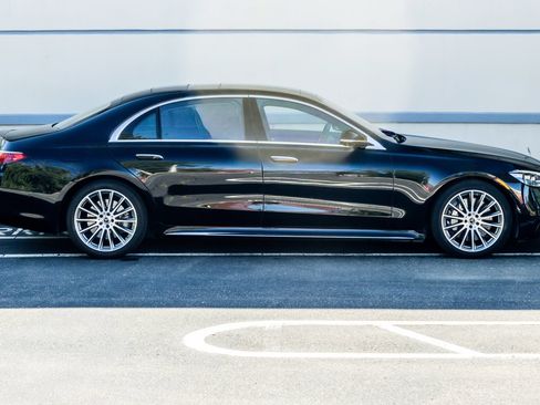 Used 2023 Mercedes-Benz S 500 4MATIC image 9