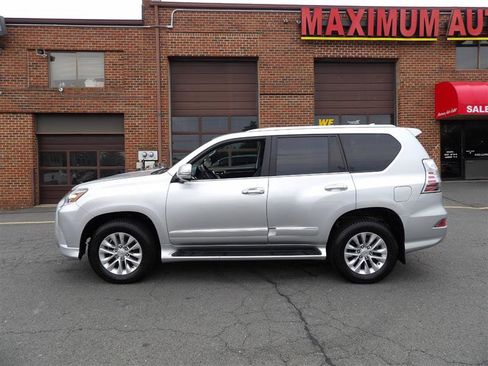 Used 2016 Lexus GX 460 image 4